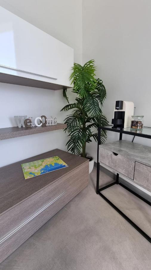 Byron Rooms Специя Екстериор снимка