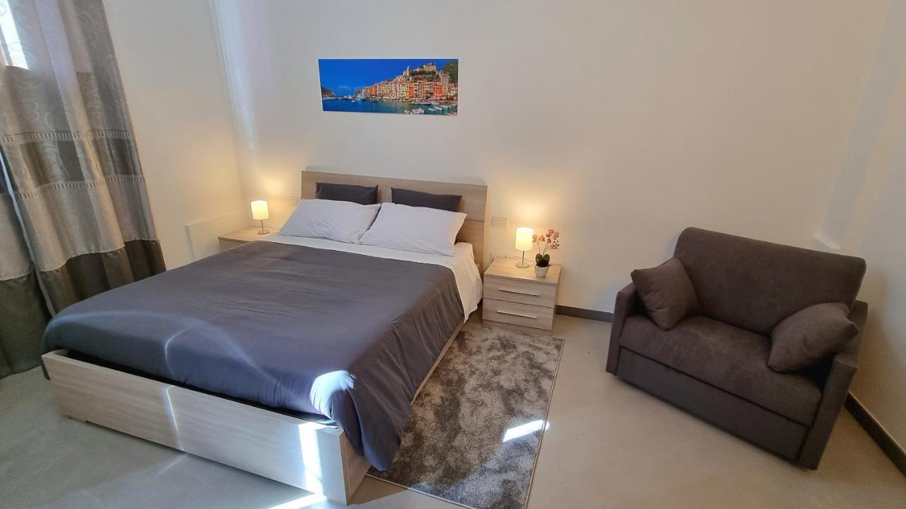 Byron Rooms Специя Екстериор снимка