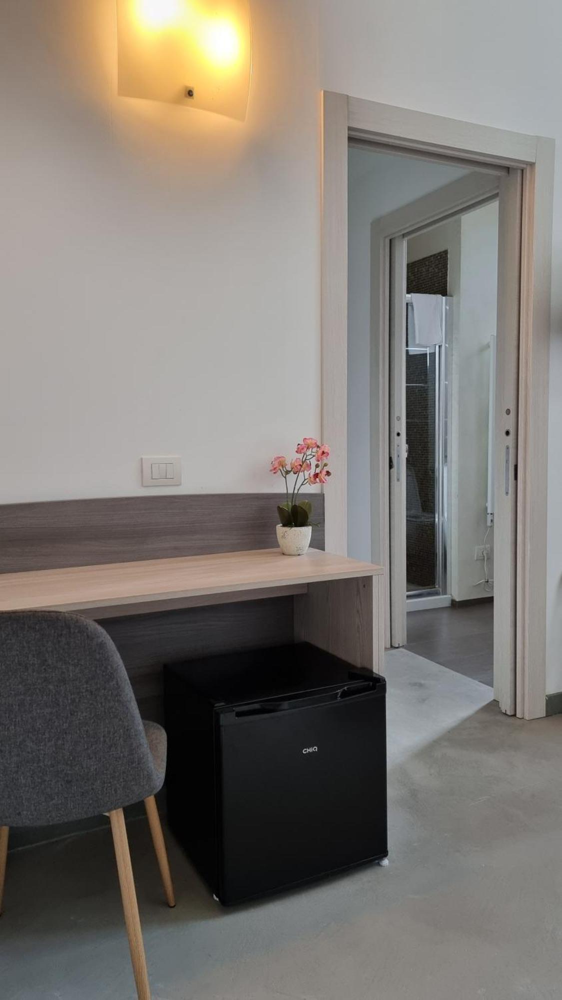 Byron Rooms Специя Стая снимка