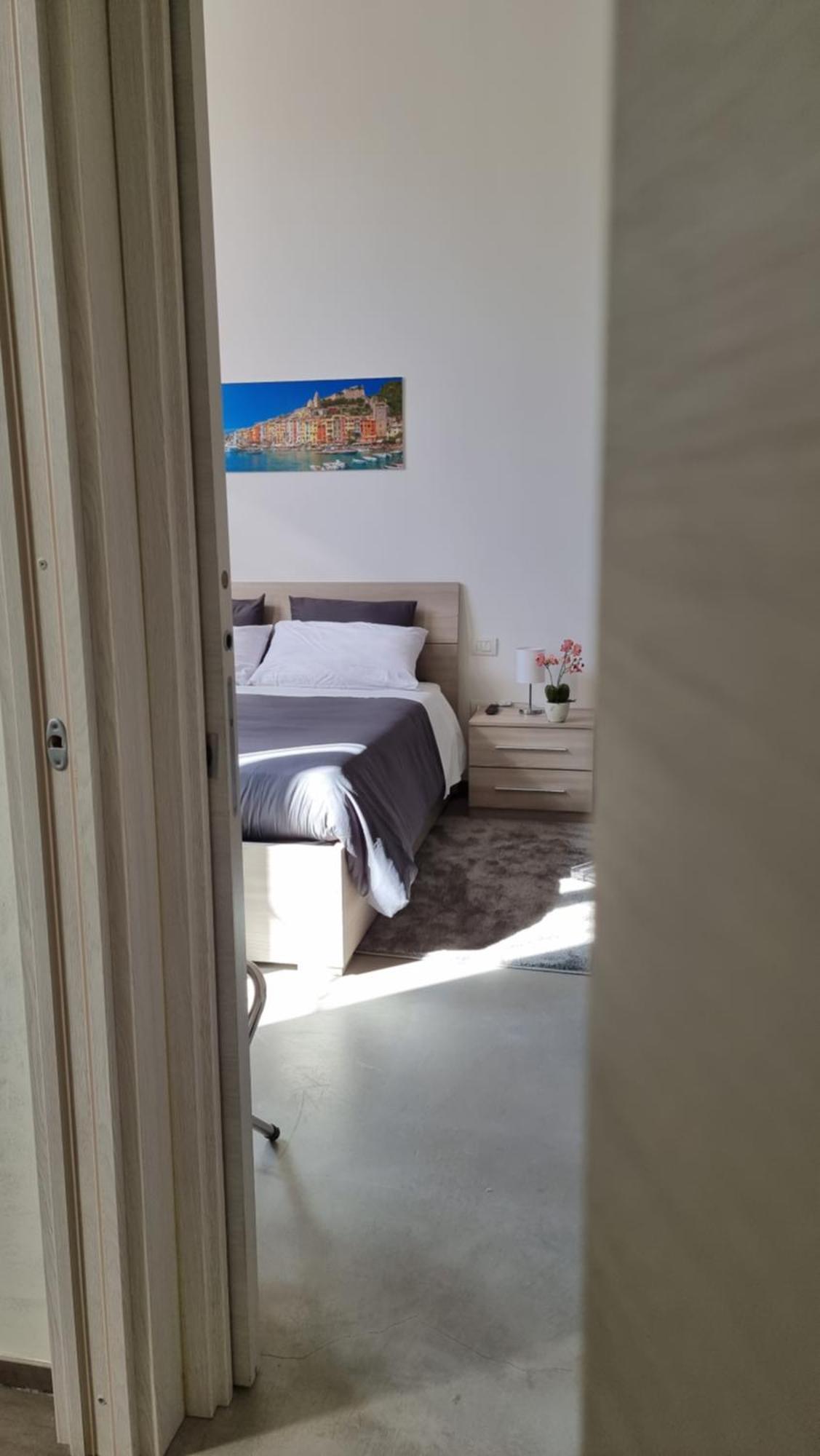 Byron Rooms Специя Стая снимка